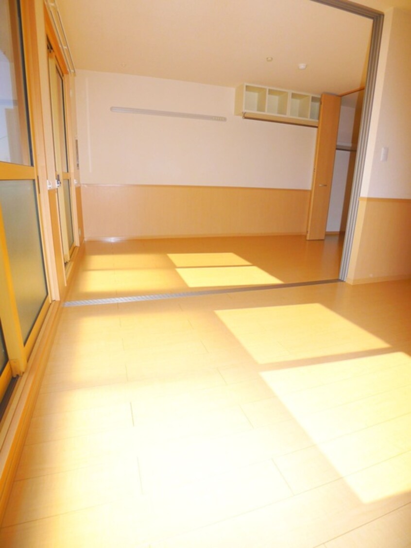 居室 ピュアガ－デンⅥ