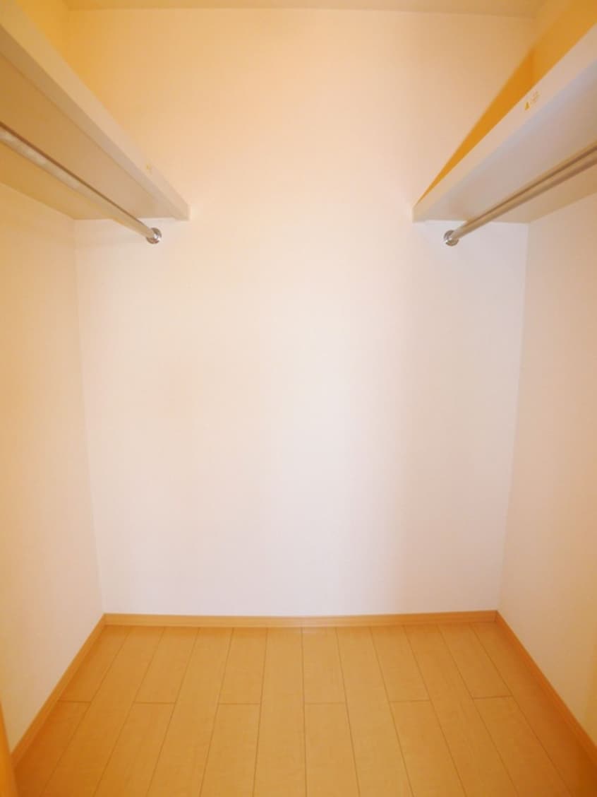 収納 ピュアガ－デンⅥ