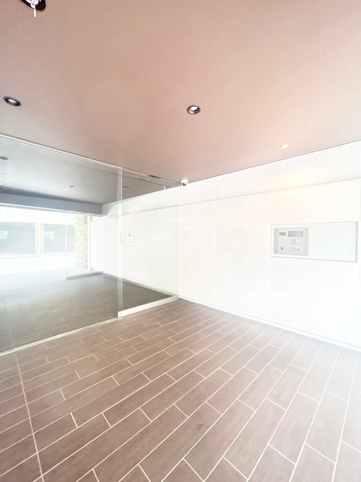 エントランス部分 CRACIA神楽坂