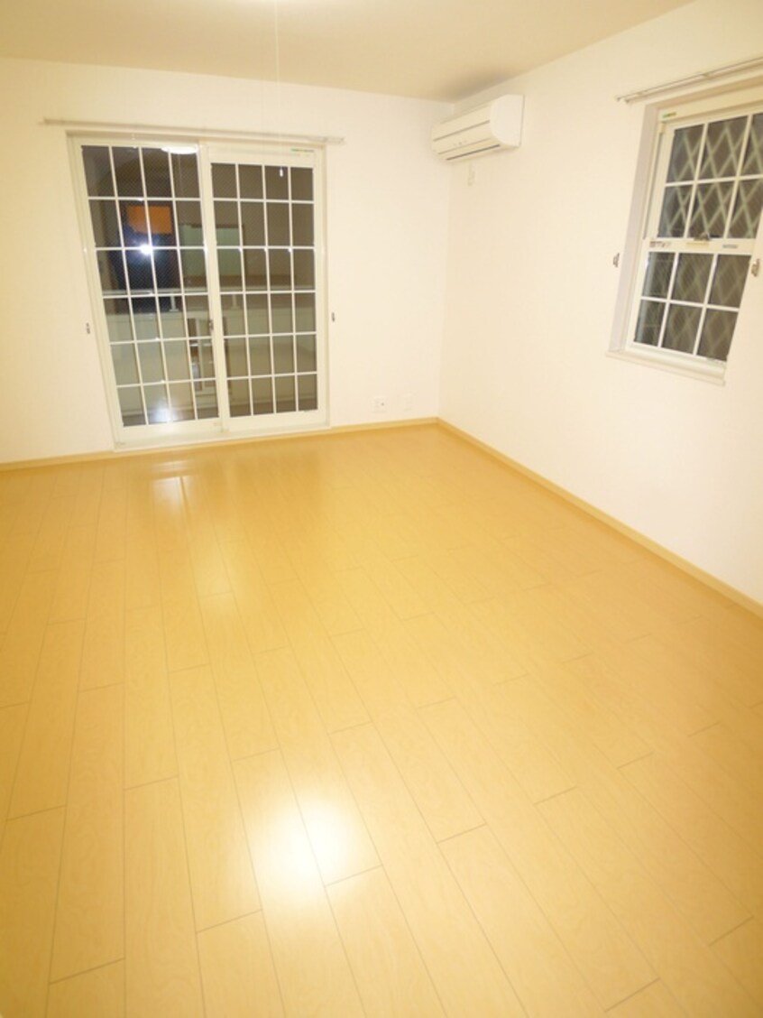 居室 メゾン・ドゥ　シャトルⅡ