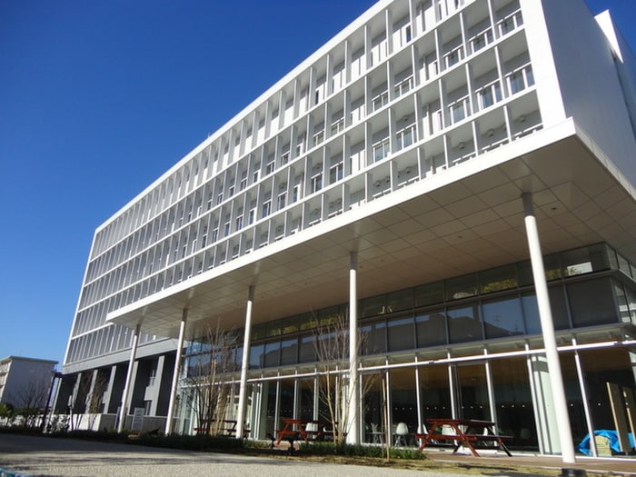 茅ヶ崎市役所本庁舎(役所)まで1190m ユアーズホーム舞岡