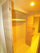 収納 グロリアコート市川