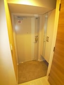 玄関 グロリアコート市川