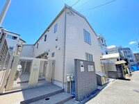 Ｒａｃｉｎｅｓ