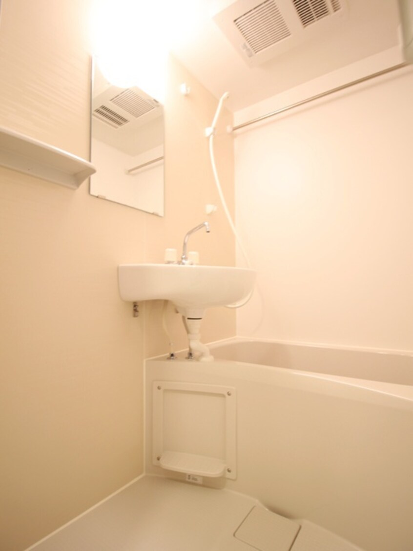 バス／シャワールーム等 クレスト立石