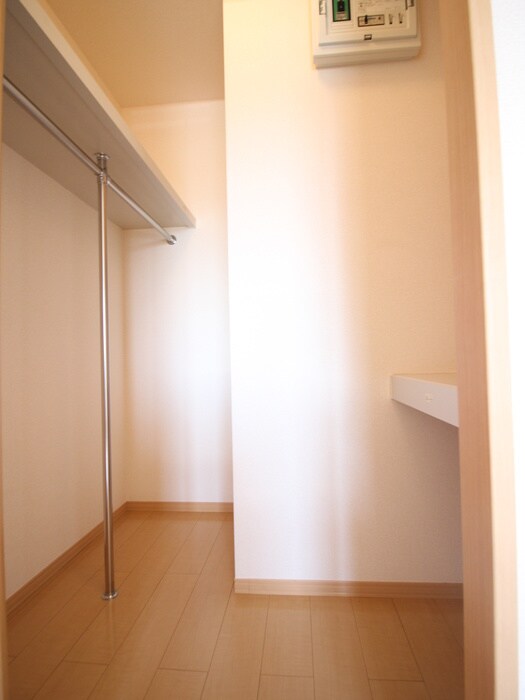 収納 ＧＥＭＩＮＩ　ＯＮＮＡ