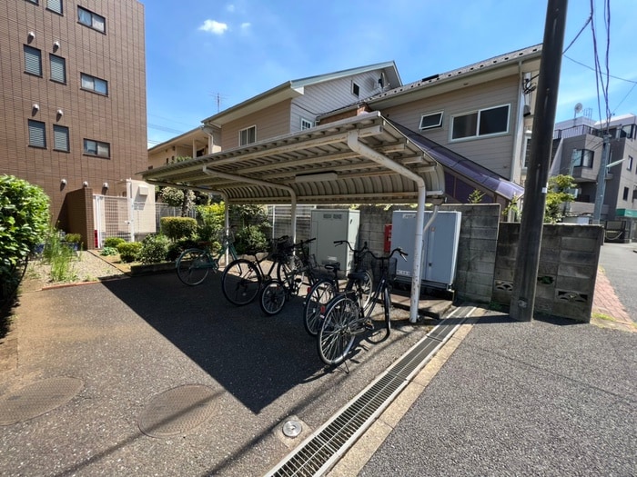 駐輪場 アビタシオン西荻
