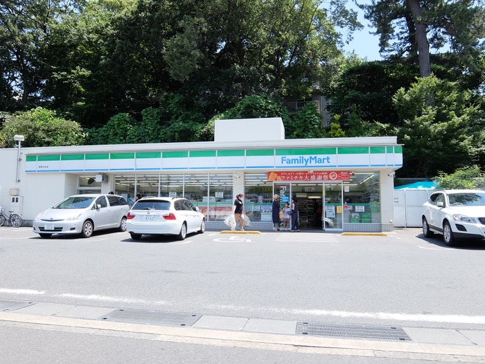 ファミリーマート用賀の杜店(コンビニ)まで543m 金子ハイム