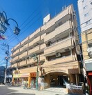 ﾗｲｵﾝｽﾞﾏﾝｼｮﾝお花茶屋駅前通りの外観