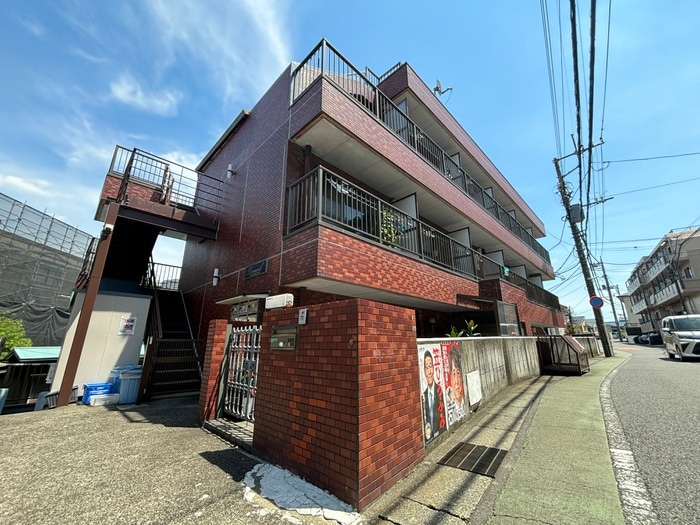 外観写真 ドミ－ル　トモマツ