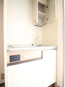 キッチン ドミ－ル　トモマツ