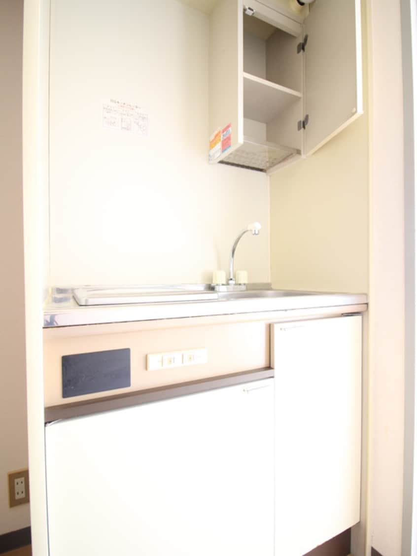 キッチン ドミ－ル　トモマツ