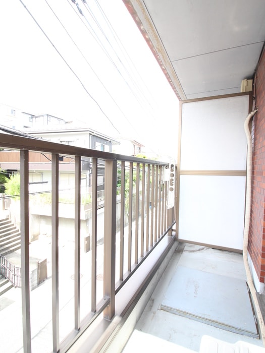 ベランダ・バルコニー ドミ－ル　トモマツ