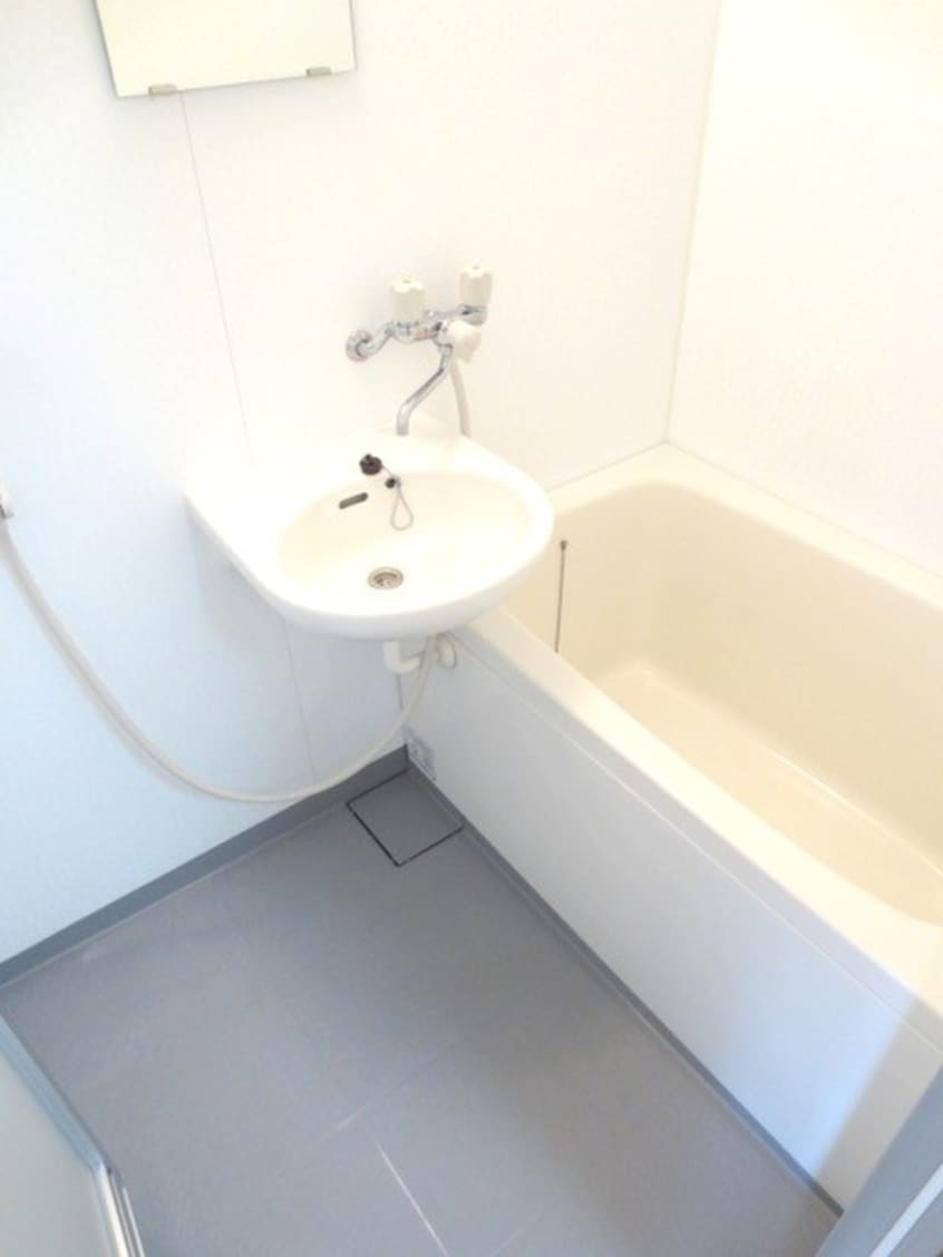 バス／シャワールーム等 グリ－ンハイツ黒川　第２ビル