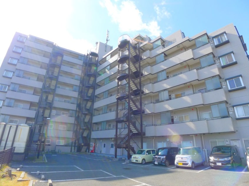 駐車場 INSURANCE BLDG.ⅩⅢ