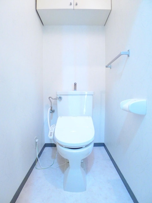 トイレ INSURANCE BLDG.ⅩⅢ