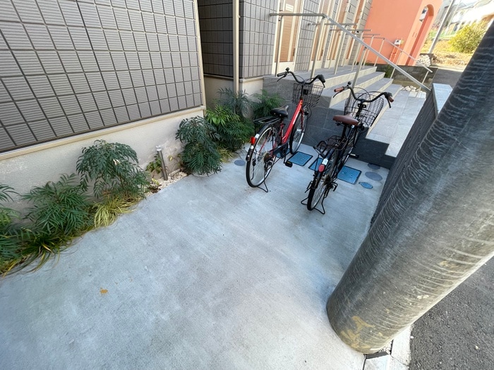 駐輪場 スターリーフラットB