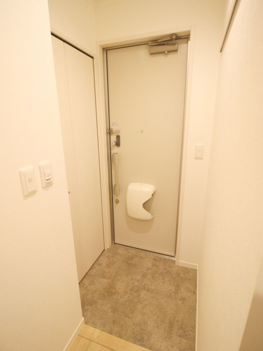玄関 スターリーフラットB