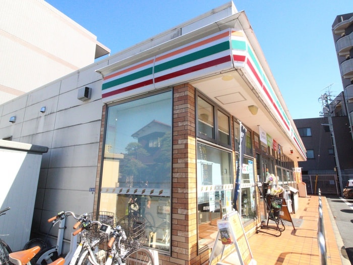 セブンイレブン下小田中１丁目店(コンビニ)まで100m セシーズイシイ16