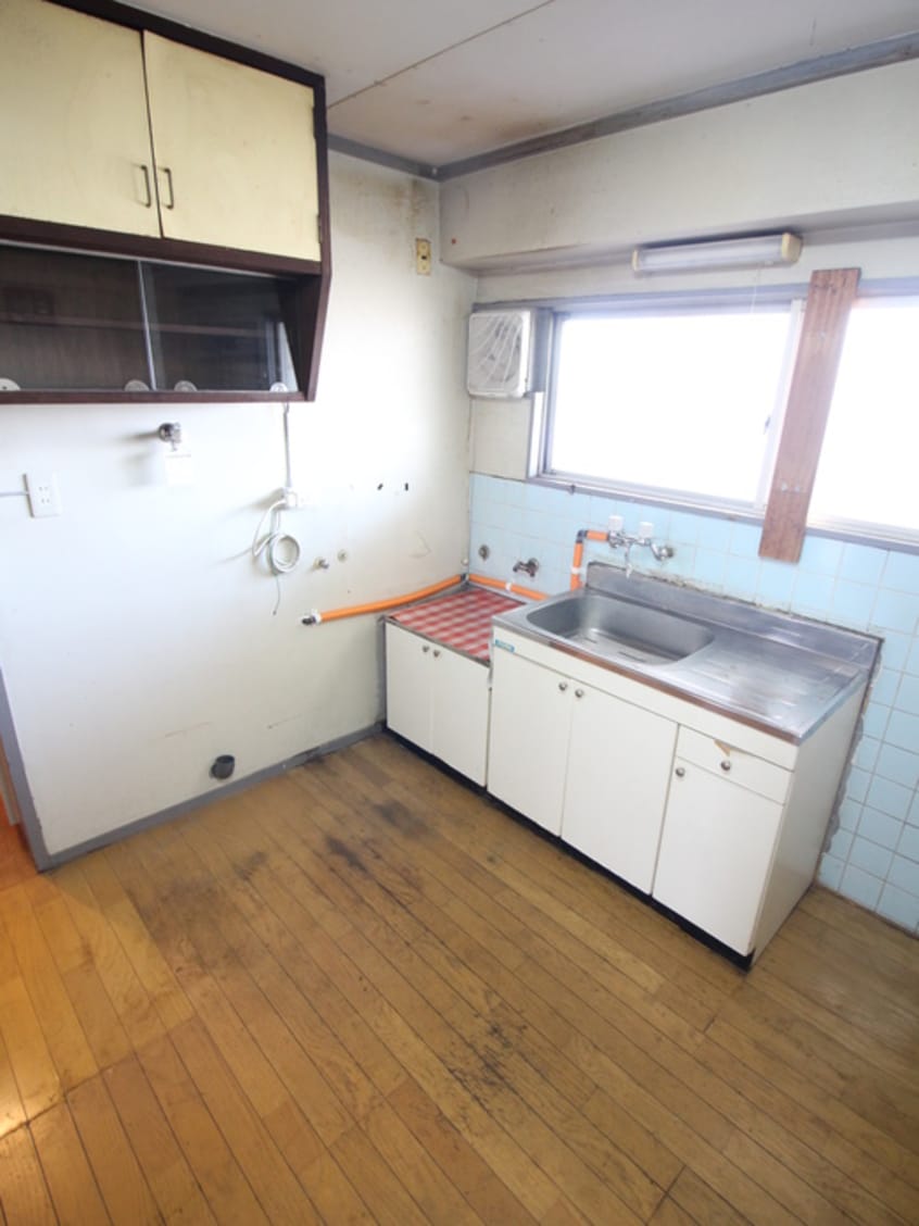 キッチン 末広ビル