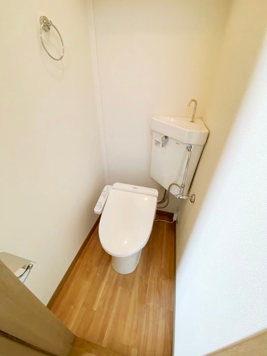 トイレ アビタシオン　アサバ