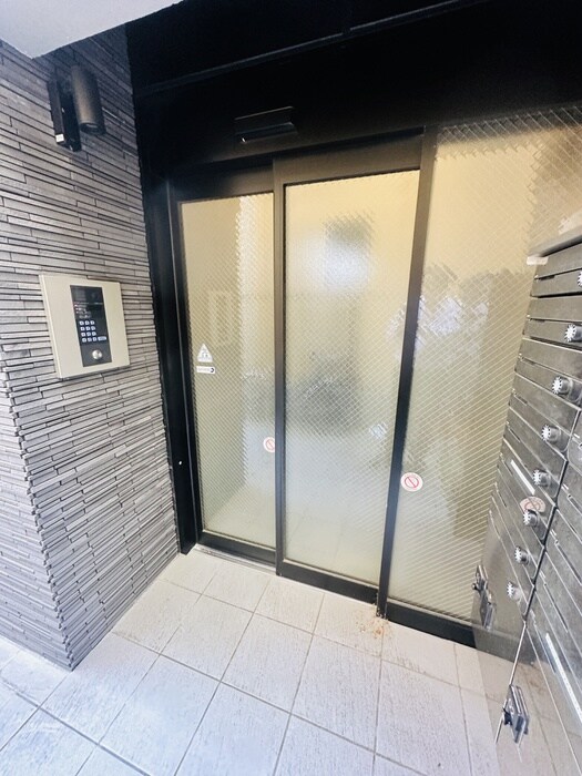 エントランス部分 ブライトツー