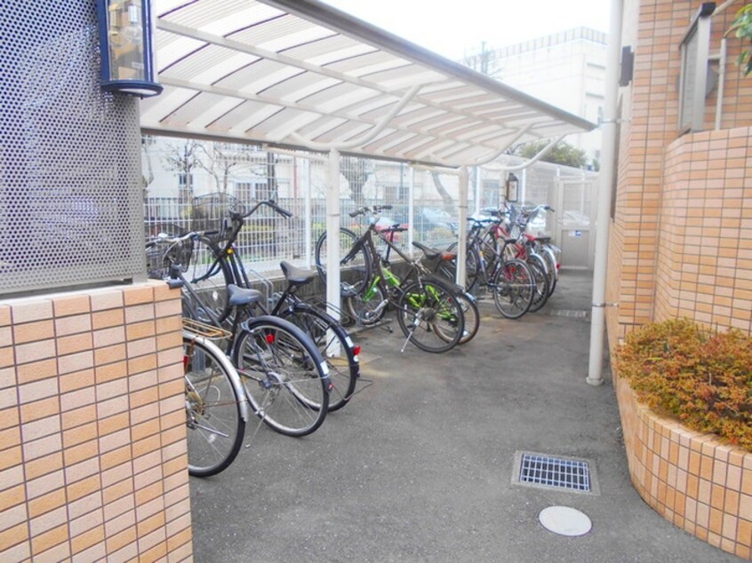 駐輪場 ＢＲＩＬＬＡＮＴＥ