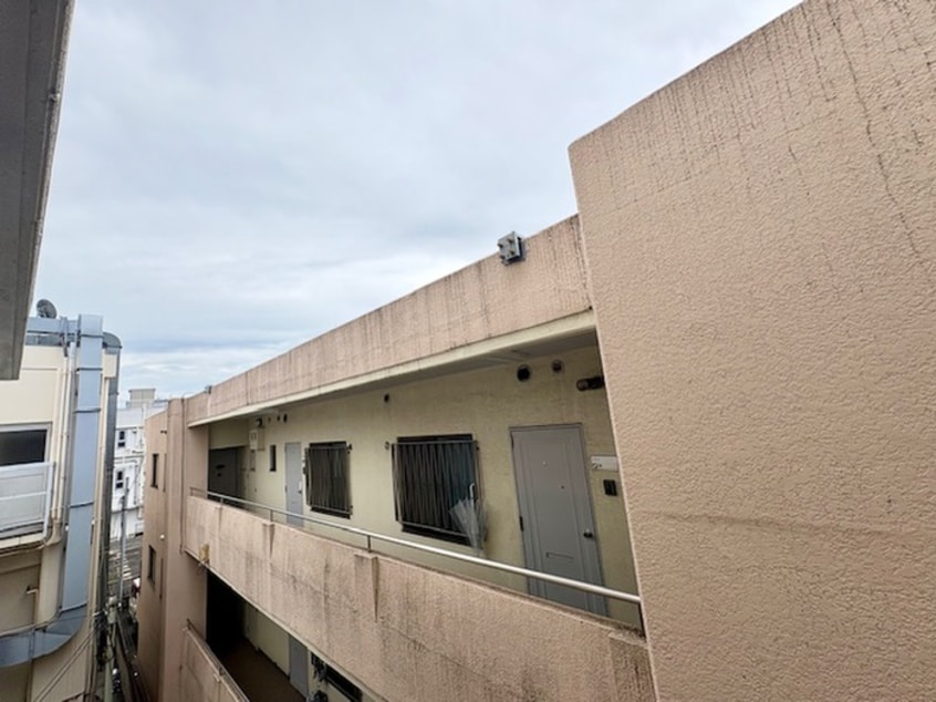 室内からの展望 ＨＡＲＡビル