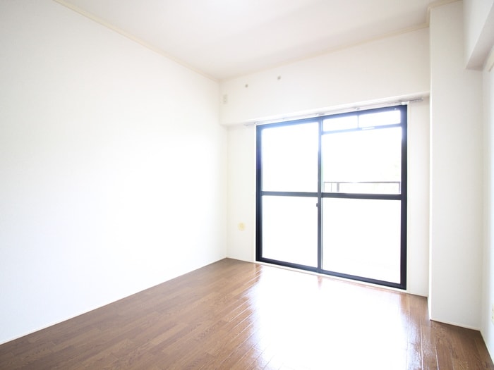 居室 コ－ポラストマト