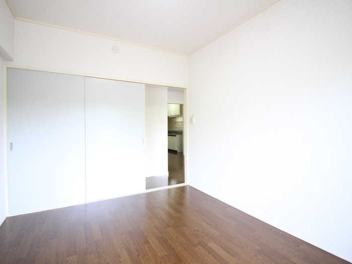 居室 コ－ポラストマト