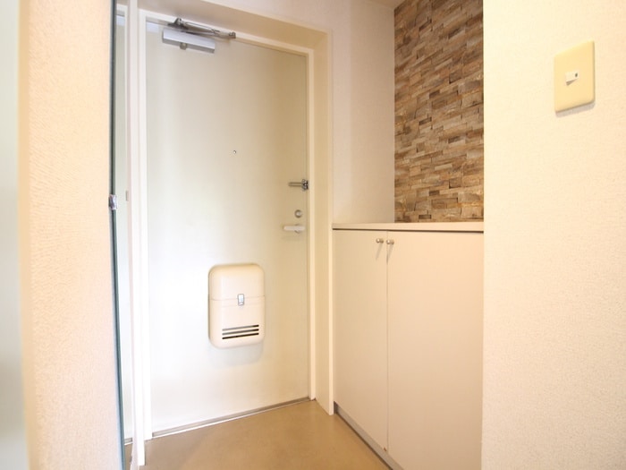 玄関 コ－ポラストマト