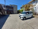 駐車場 フロ－レンス吉田・秋桜