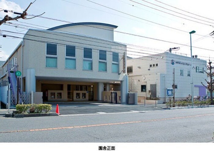 いずみ幼稚園(幼稚園/保育園)まで124m パークハイツ吉田