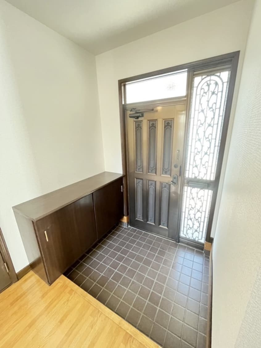 玄関 中町３丁目戸建