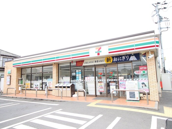 セブンイレブン(コンビニ)まで400m ヴィラ川村２
