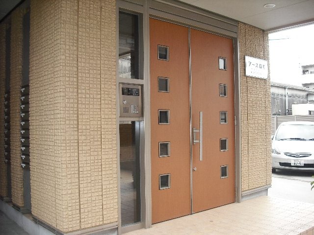 エントランス部分 ア－ス日吉
