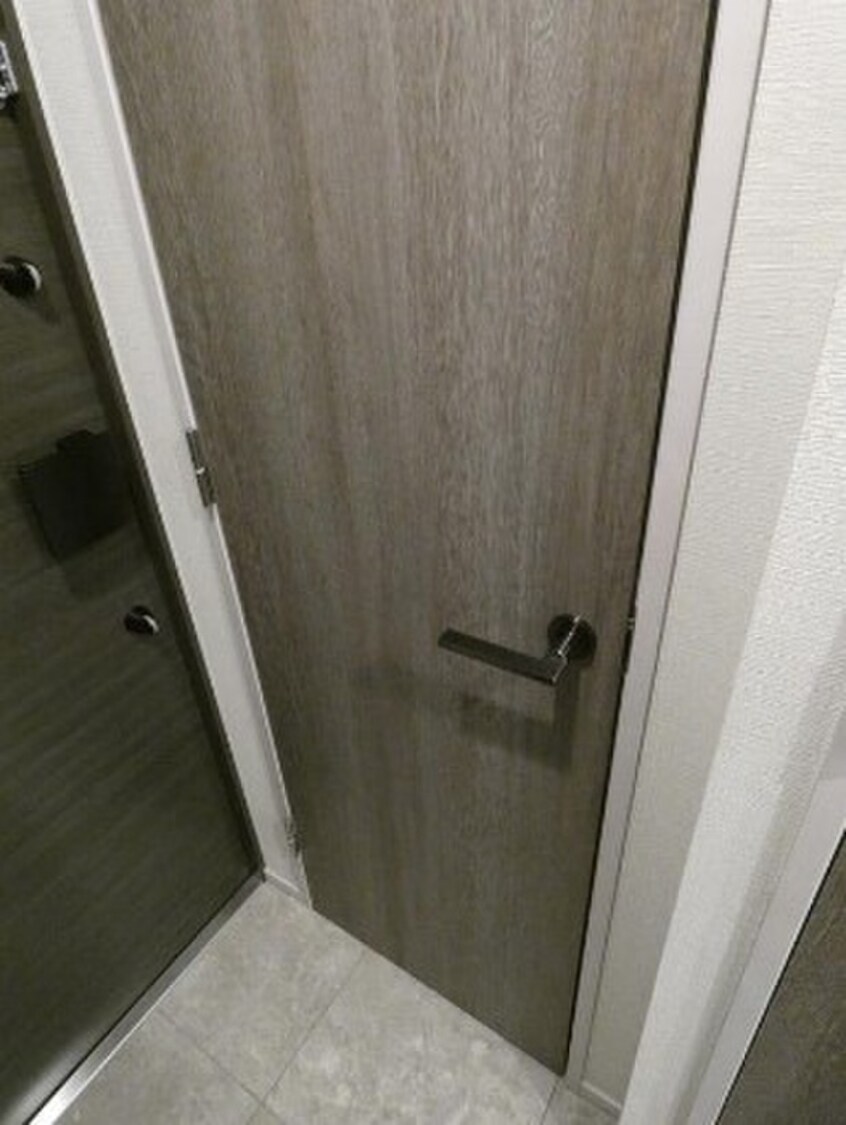 玄関 ザ・パークハビオ神泉