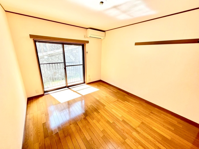 居室 アム－ルセブン