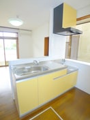 キッチン 中佐津間１丁目戸建