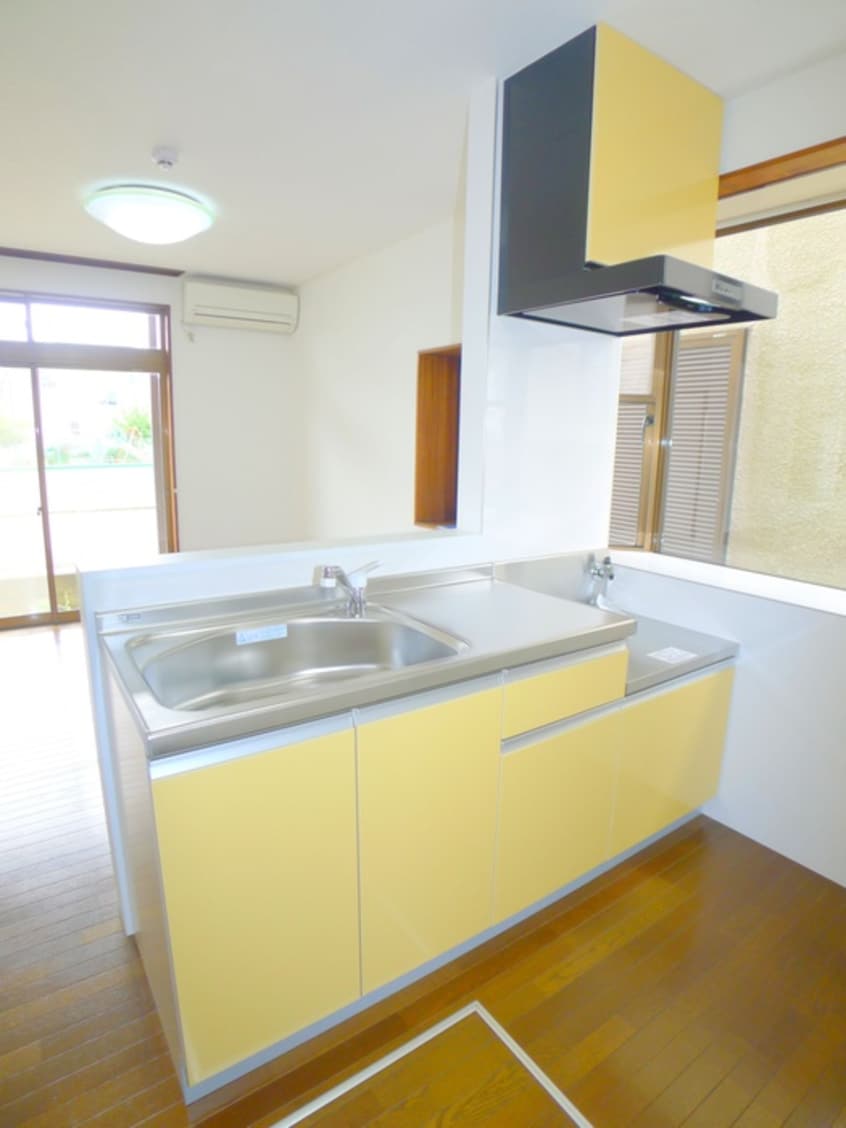 キッチン 中佐津間１丁目戸建