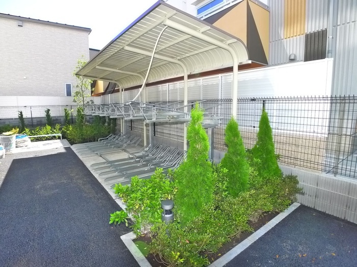 駐輪場 レアライズ葛西
