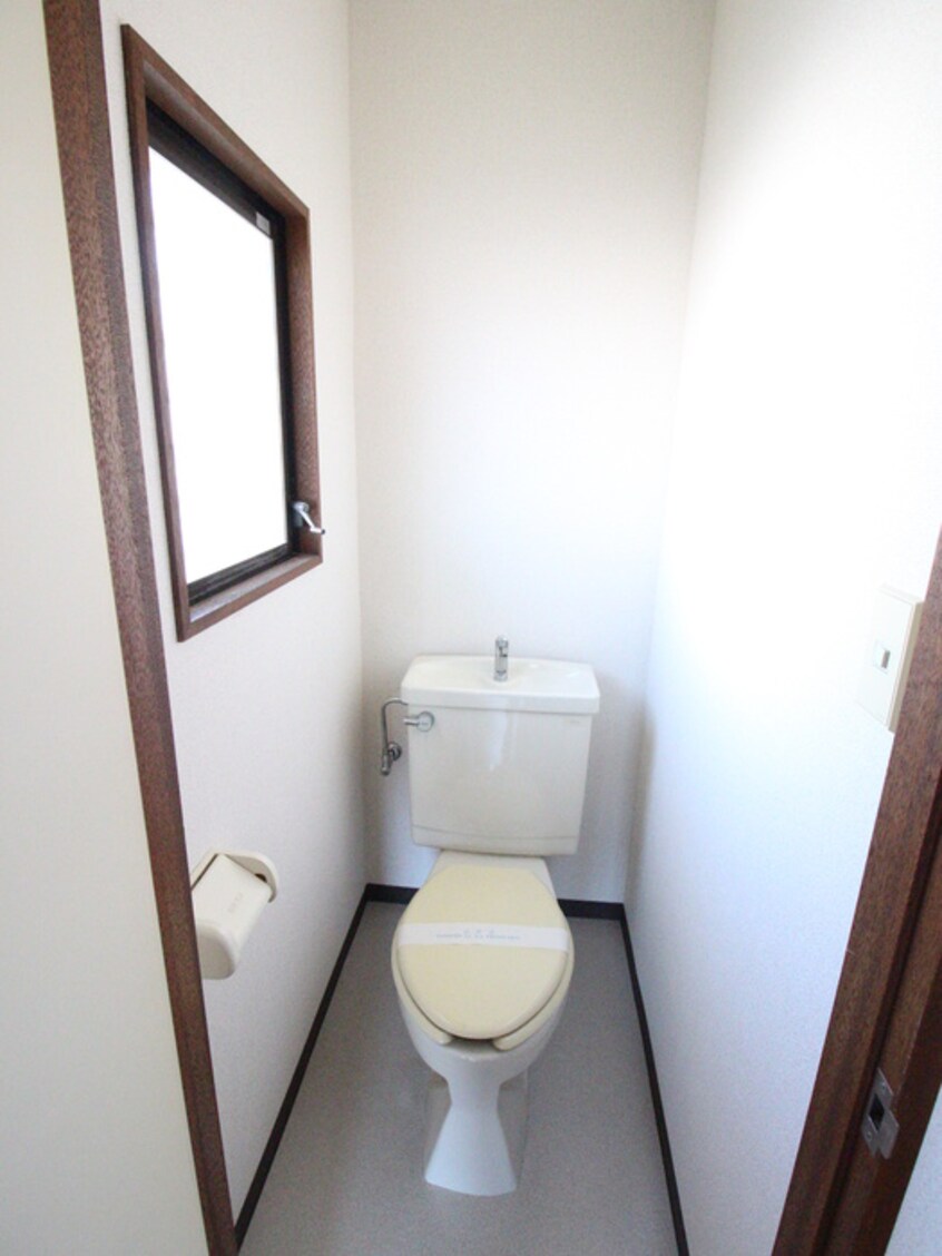トイレ ﾒｿﾞﾝ小山
