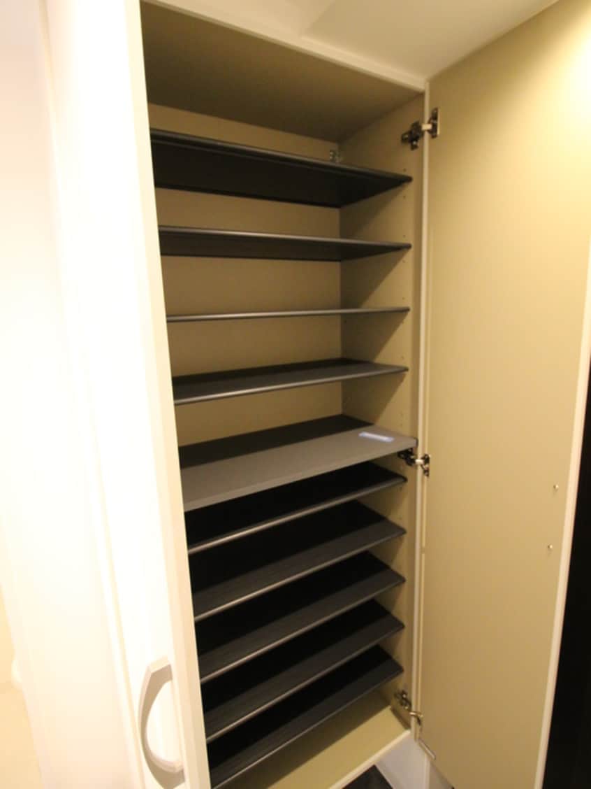 靴箱 blue palette赤羽弁天通り