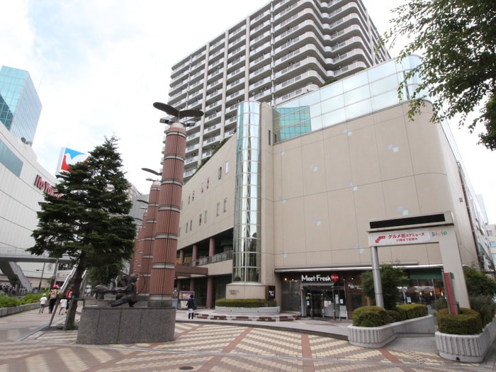 ビビオ(ショッピングセンター/アウトレットモール)まで630m blue palette赤羽弁天通り