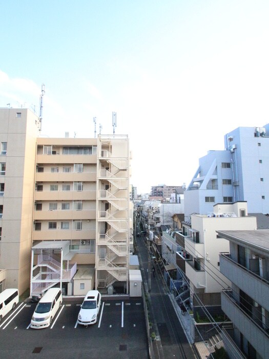 室内からの展望 相川マンション