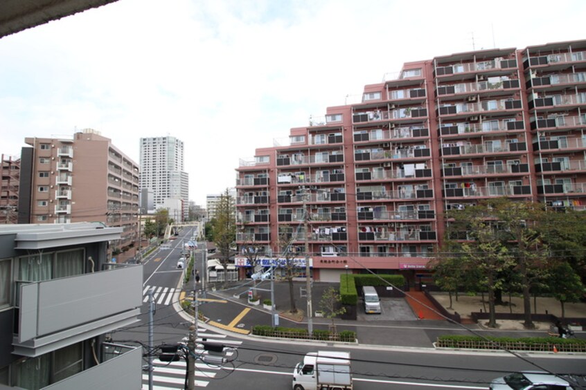 室内からの展望 相川マンション