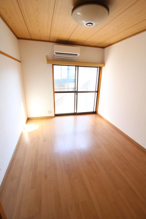 居室 サンヒルズ