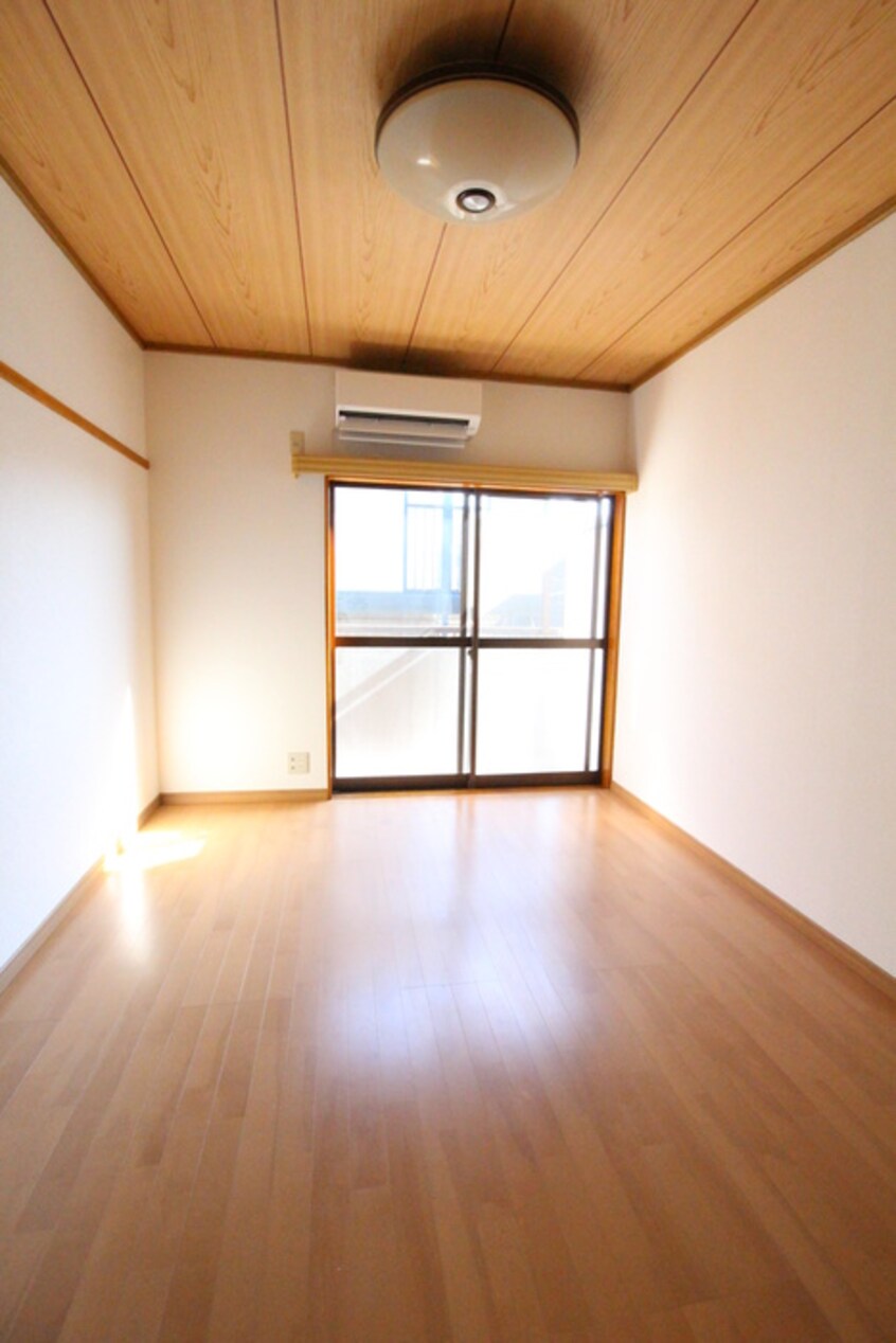 居室 サンヒルズ