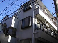 フラット山屋