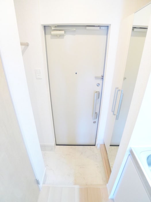 玄関 イセミネット市原